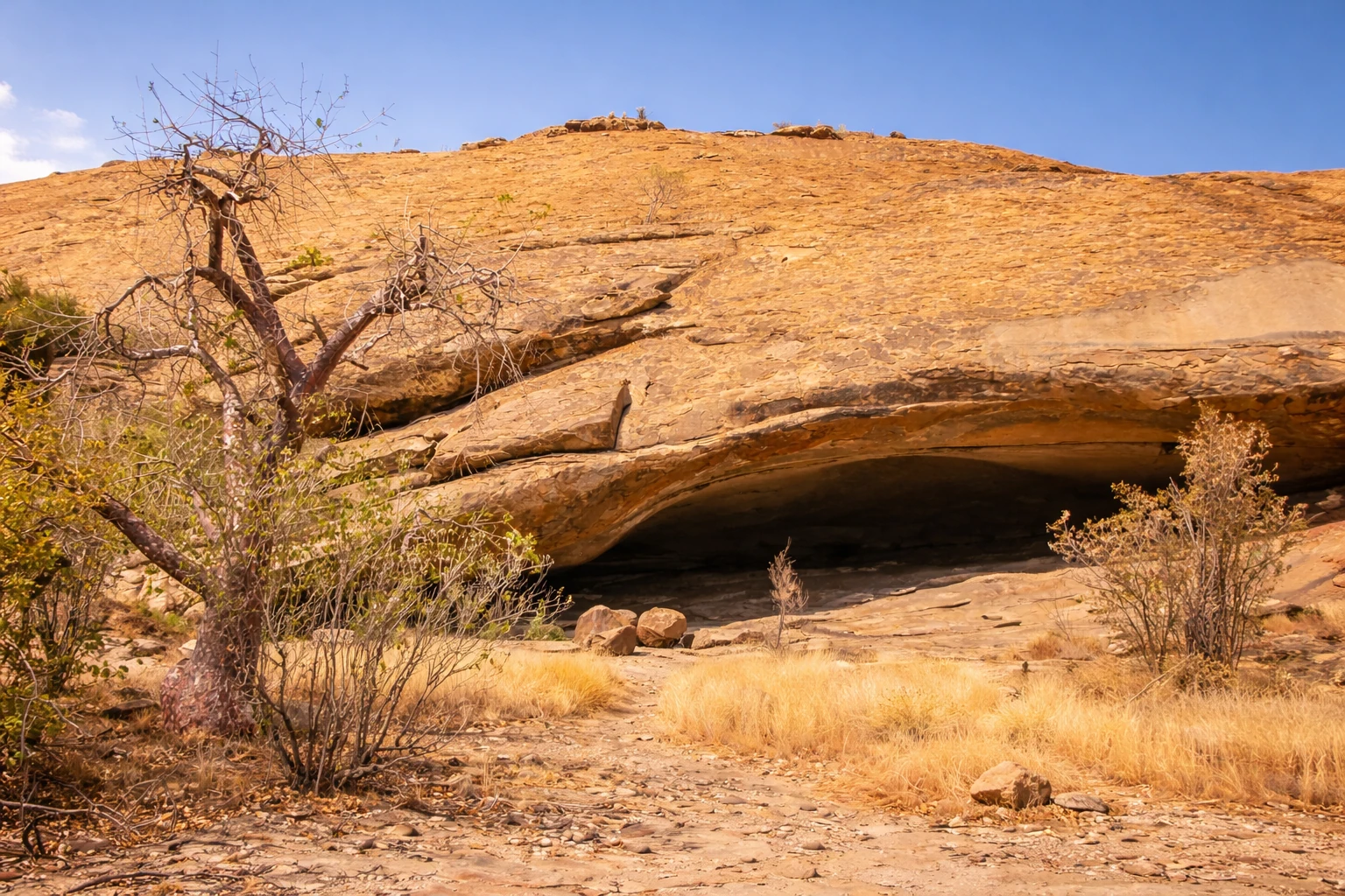 Tour photograph from the Phillips Cave visit in the Erongo Mountains